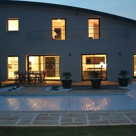 Contemporary Of Kerseal * Gouesnach