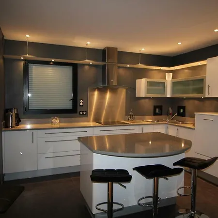 Contemporary Of Kerseal Gouesnach